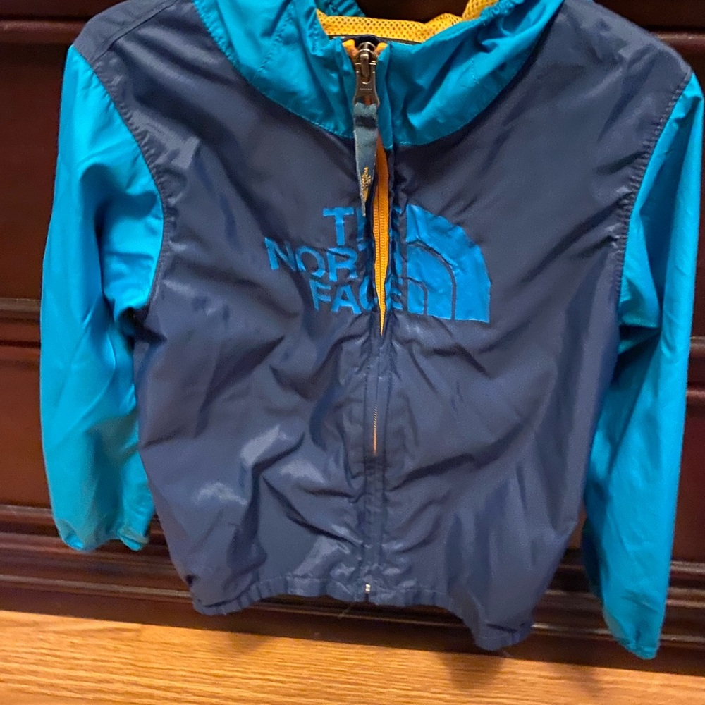 Boys North Face windbreaker/light jacket in 4T.